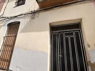 Casa adosada en  Carrer Mare de Déu del Carme 4 - Foto 1