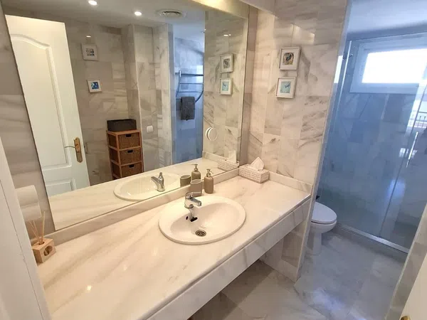 Chalet adosado en Urbanizacion Los naranjos de Marbella Manzana 3, 24, La Dama de Noche-La Alzambra - Foto 14