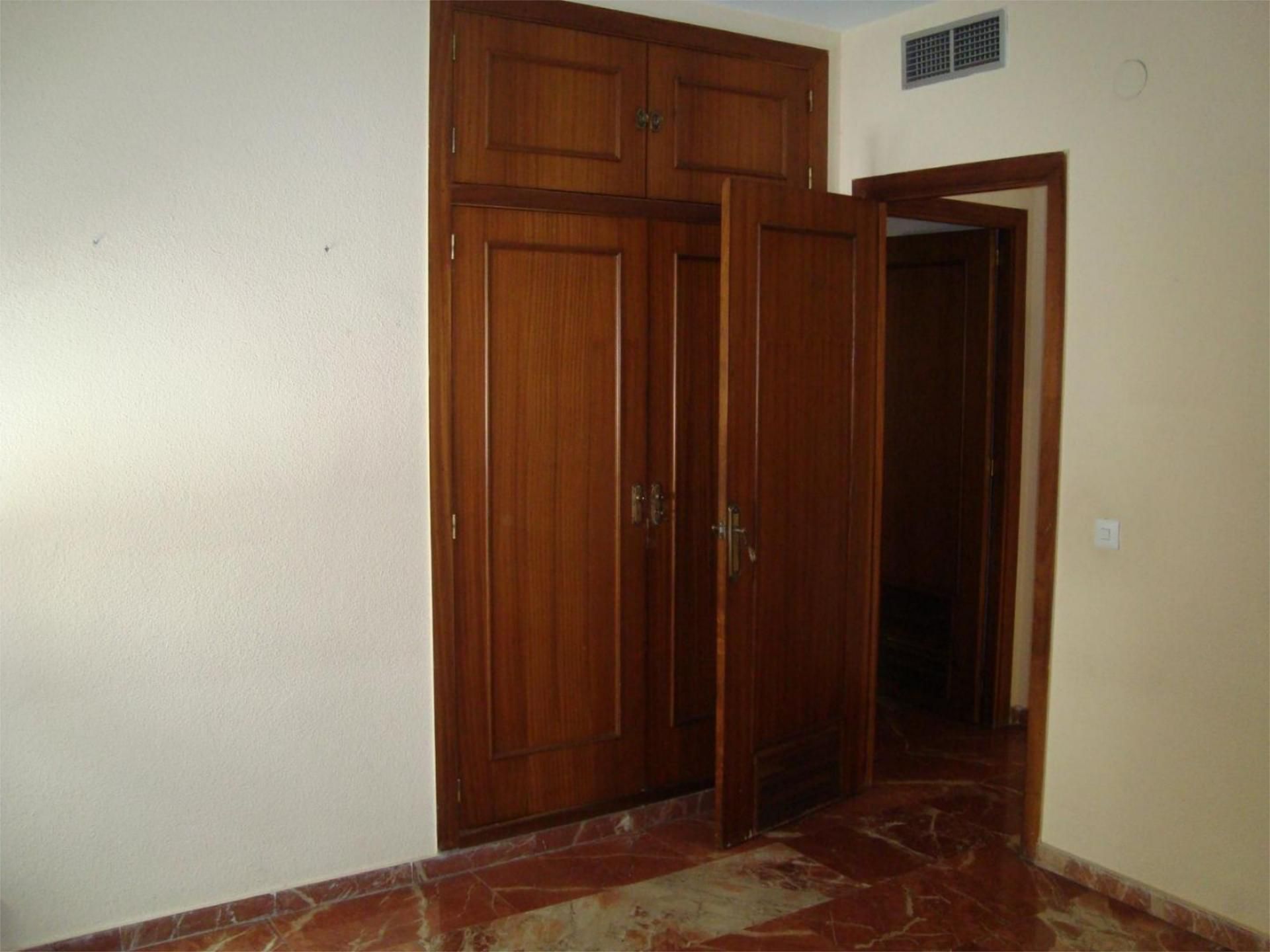 Piso en  Calle Teniente Braulio Laportilla 7 - Foto 16