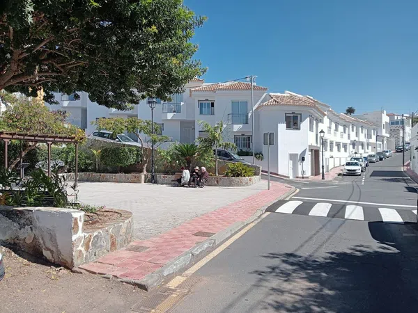 Chalet adosado en Calle General Franco, 98 - Foto 1