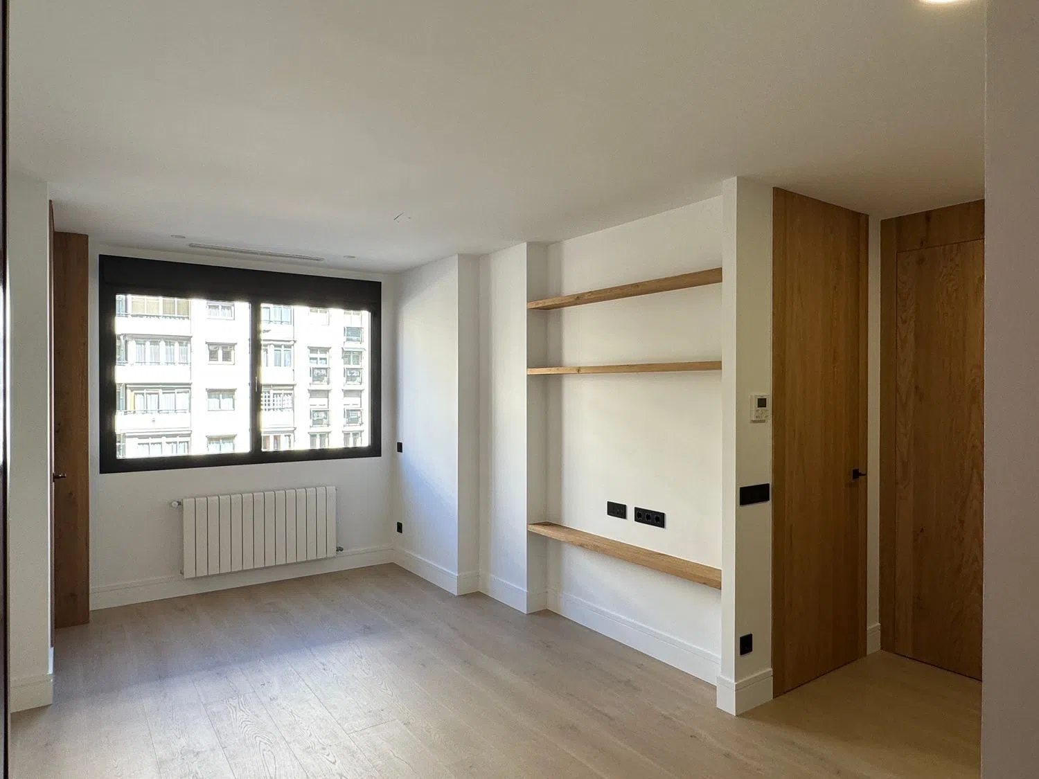 Piso en avenida de Alberto de Alcocer, 48 - Foto 1