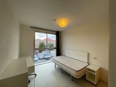 Apartamento en  Calle Profesor Joaquín Hellín 2 - Foto 5