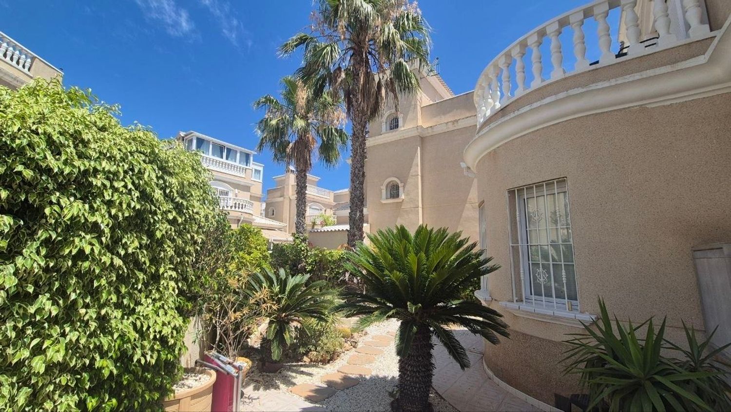 Casa o chalet independiente en Calle Panticosa, 4, Zona Lago - Los Almendros - Foto 3