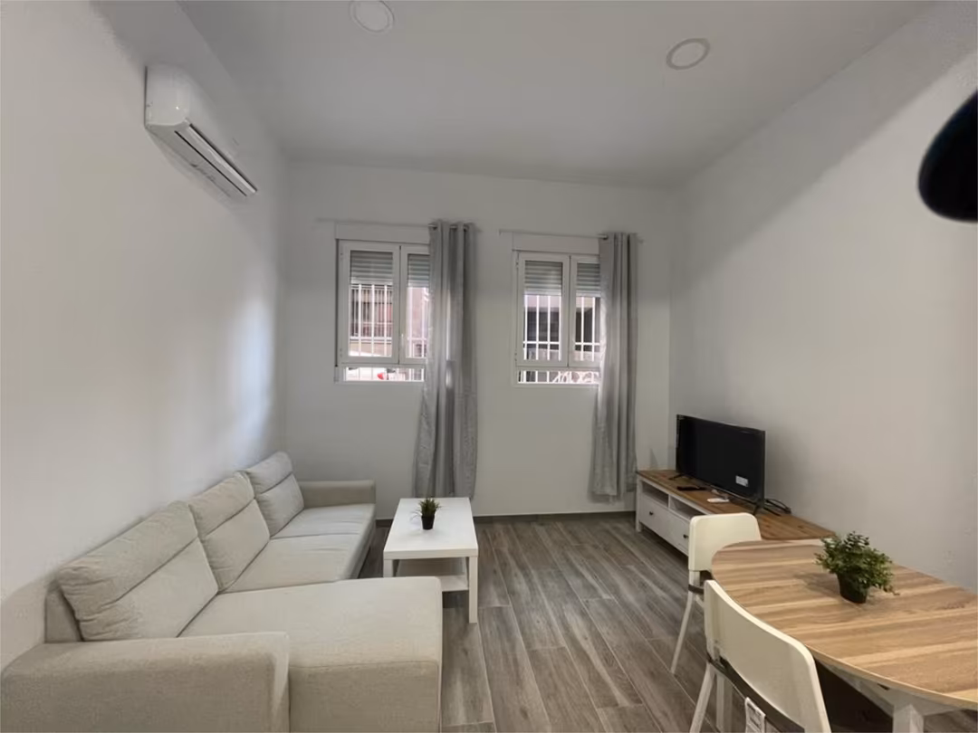 Piso en  Calle de Melquíades Biencinto 6 - Foto 8