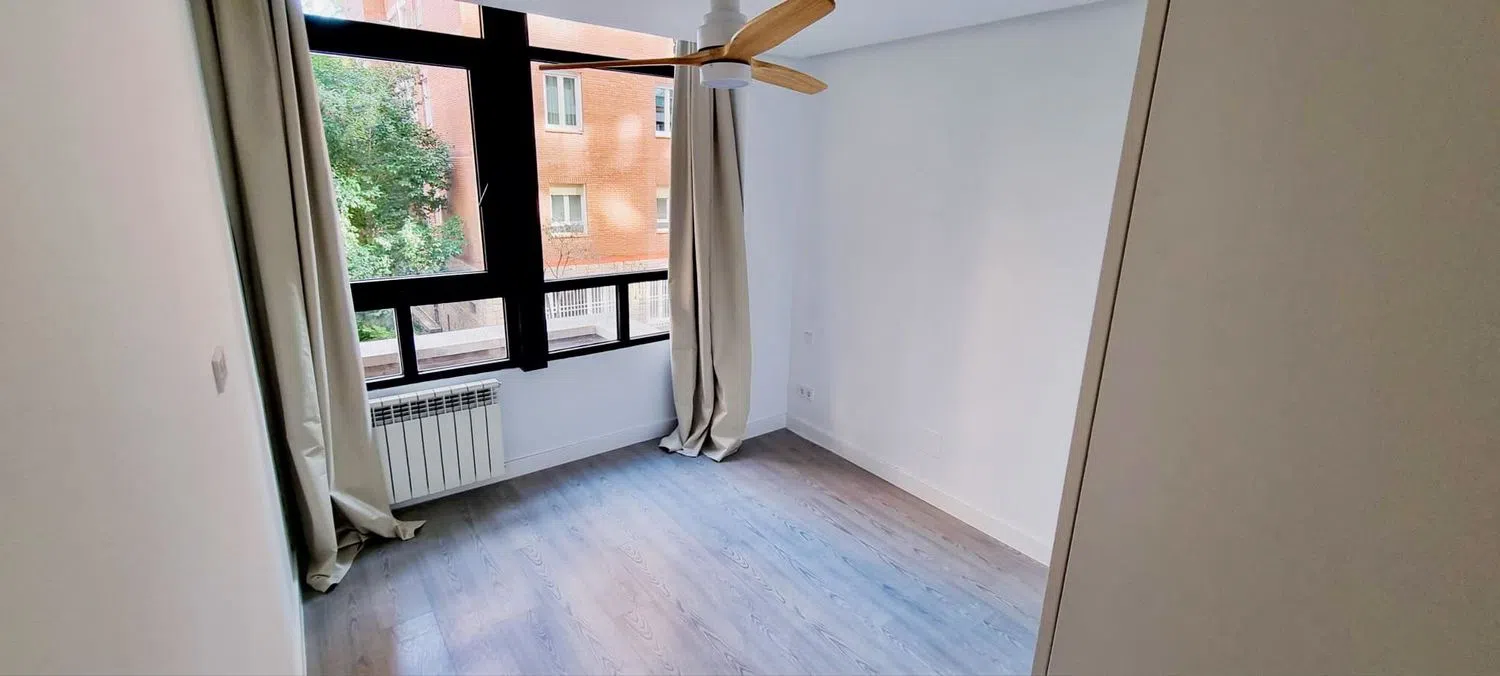 Piso en Barrio Vallehermoso - Foto 10