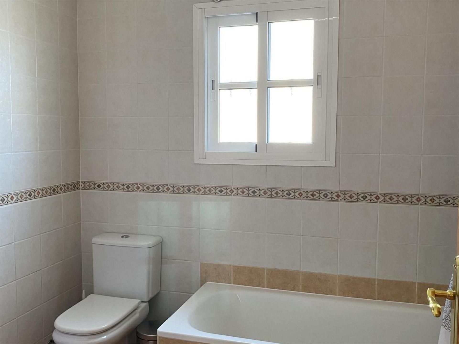 Casa adosada en  Calle Escritor Marcos Negrete 5 - Foto 16