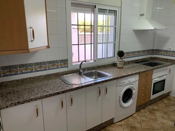 Chalet adosado en Avenida Conquistadores, 20 - Foto 6