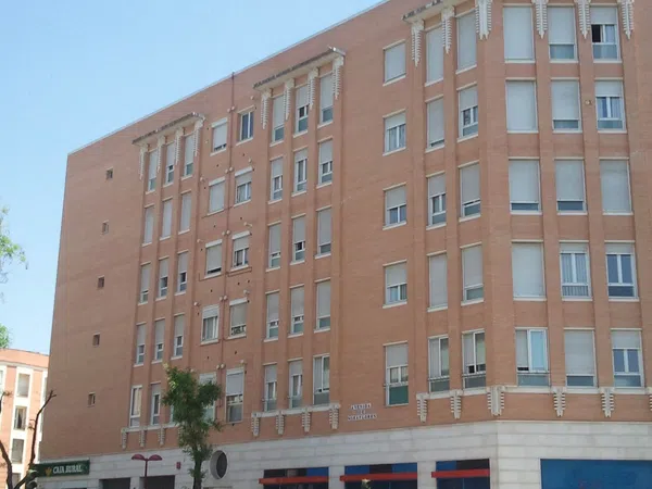 Piso en avenida de Miraflores, 2