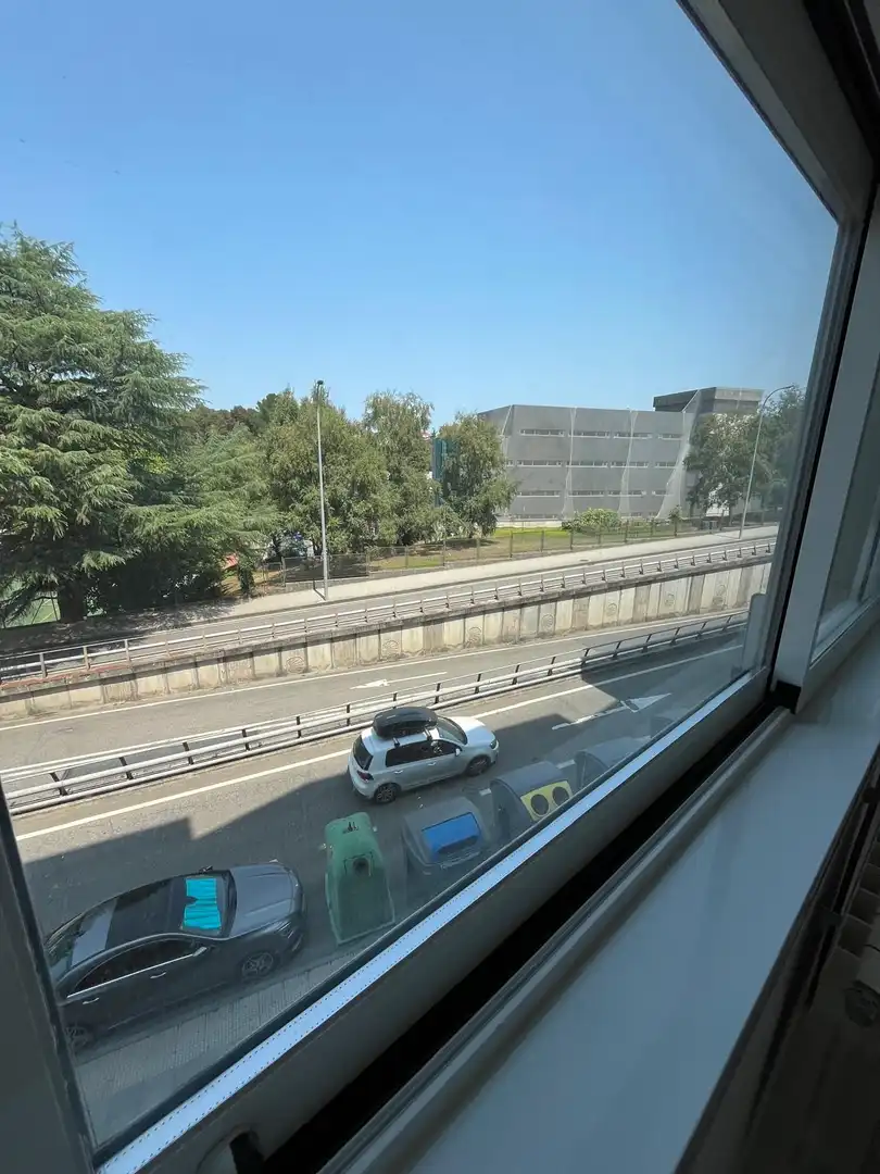Piso en  Avenida de Rosalía de Castro 1 - Foto 18