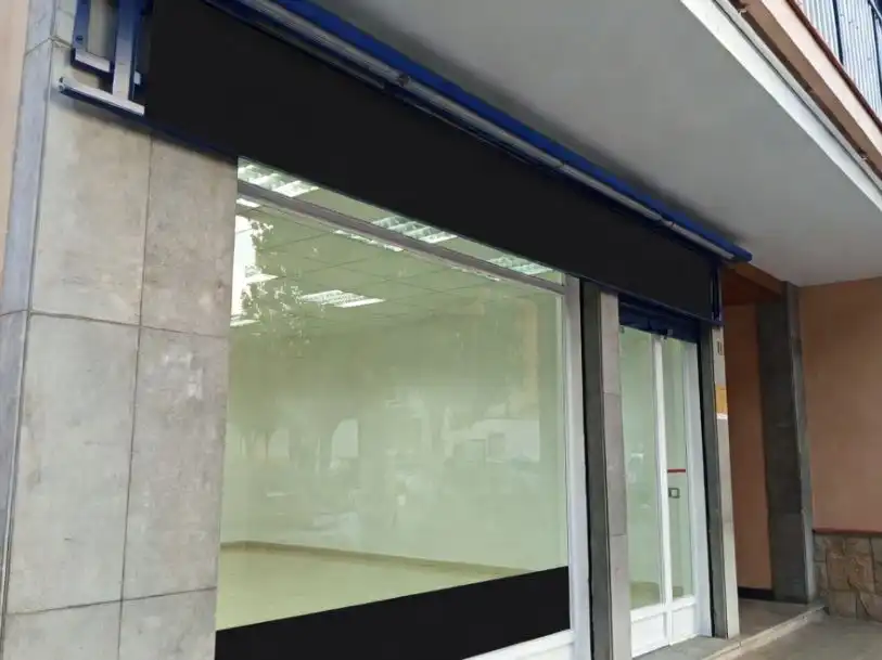 Local comercial en  Avinguda Doctor Francesc Massana 9 - Foto 3