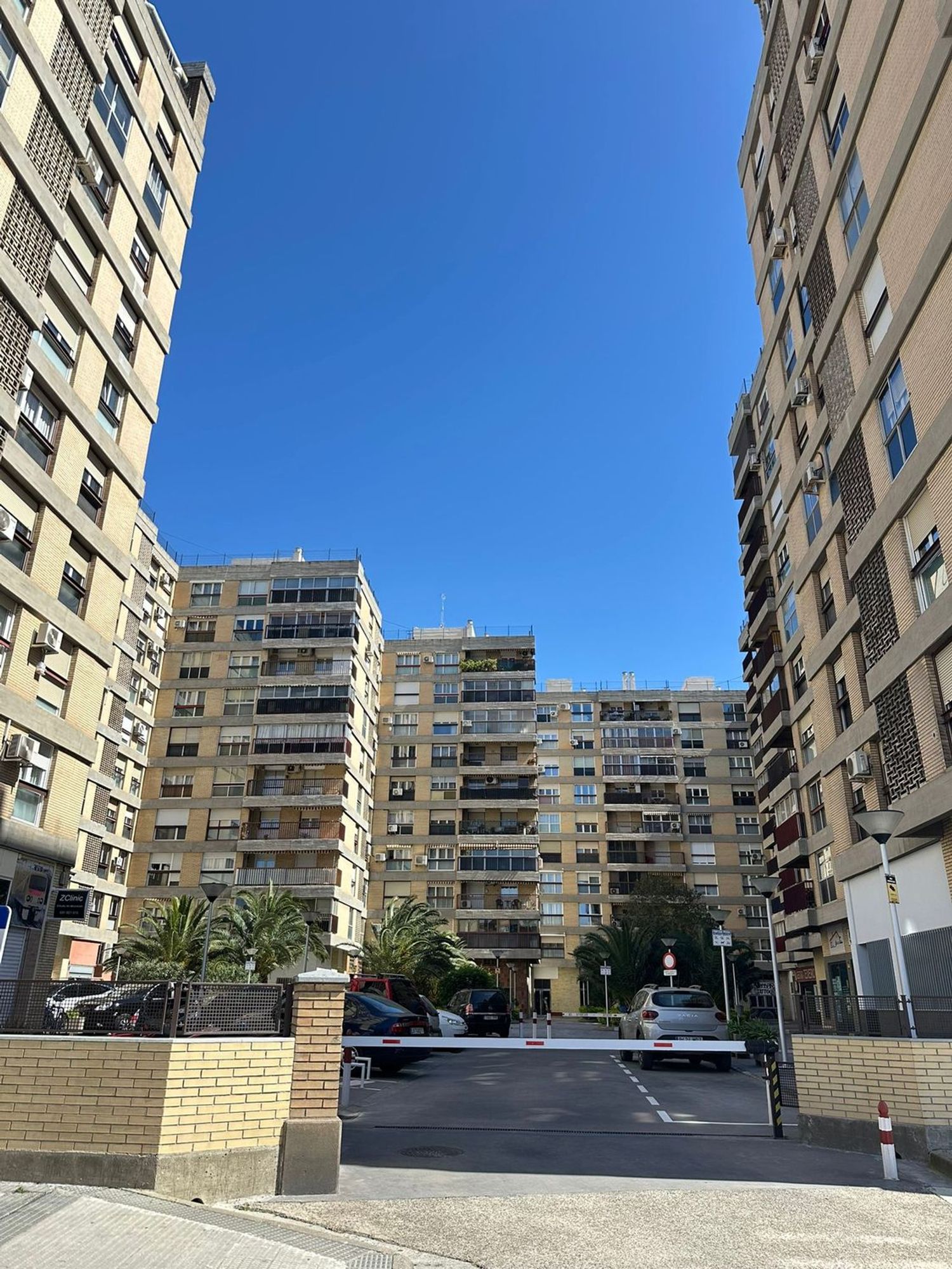 Piso en avenida de José Anselmo Clavé, 29 -35 - Foto 2