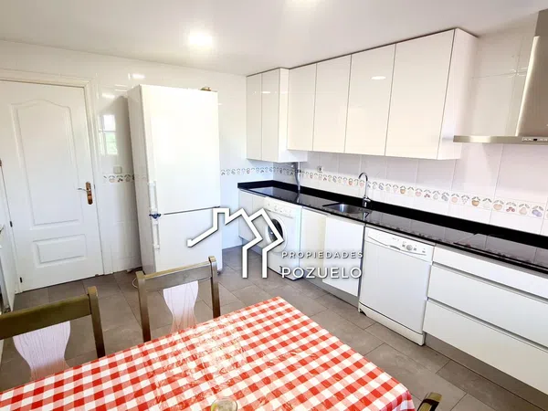 Chalet pareado en Calle Emisora, Zona Avenida Europa - Foto 14