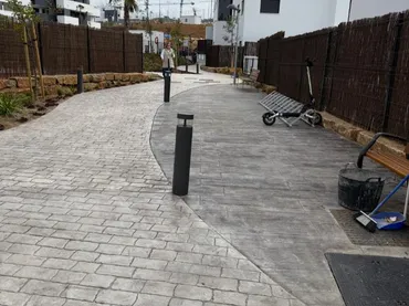 Piso en  Avenida Rocio Jurado 18 - Foto 2
