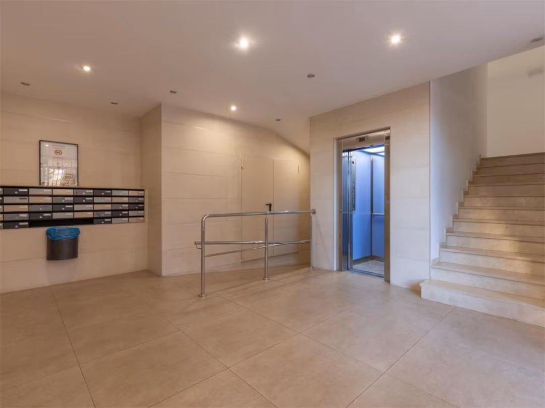 Piso en  Calle Luz Casanova 4 - Foto 25