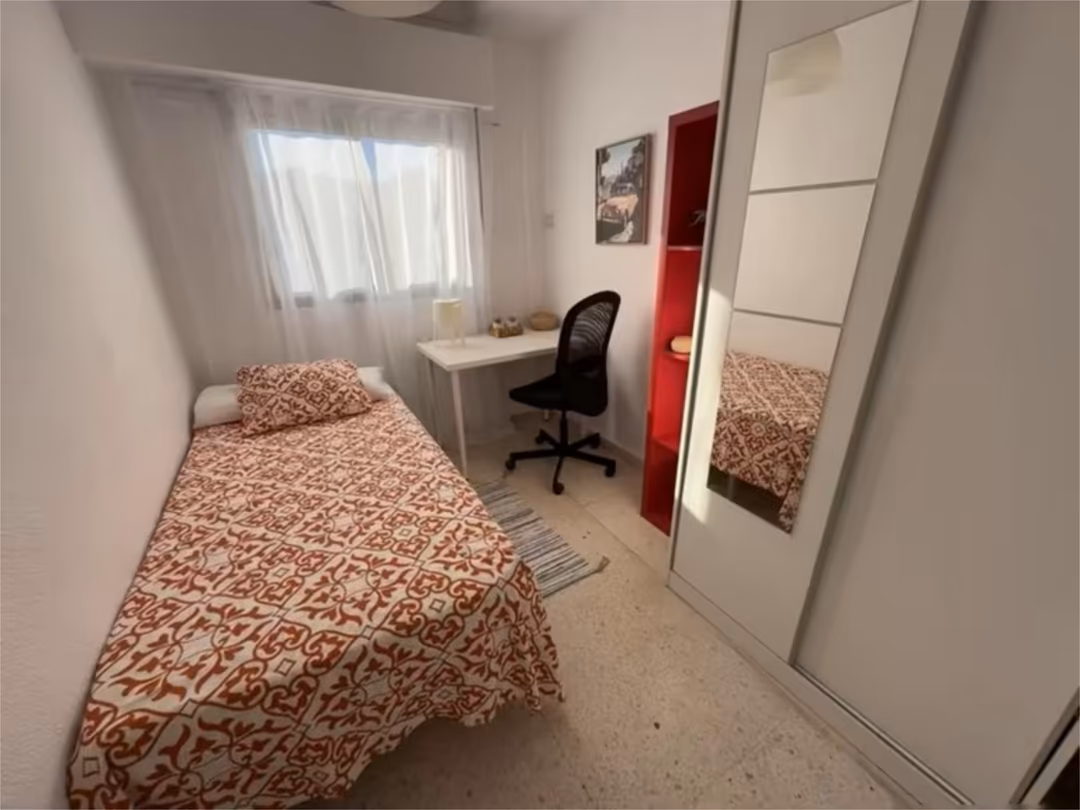 Piso en  Calle Pintor Luis Garay 1 - Foto 10