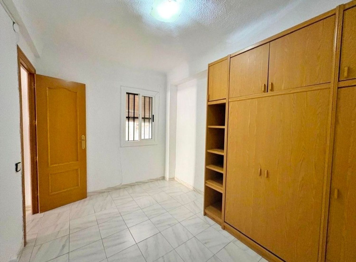 Piso en Calle la Torre, 82, Plaza Crevillente-Juzgados - Foto 2