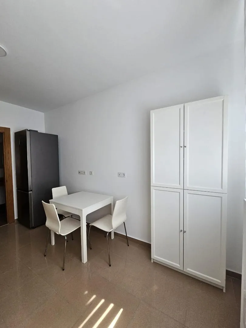 Piso en  Calle Doctor Alfonso Chiscano Díaz 8 - Foto 25