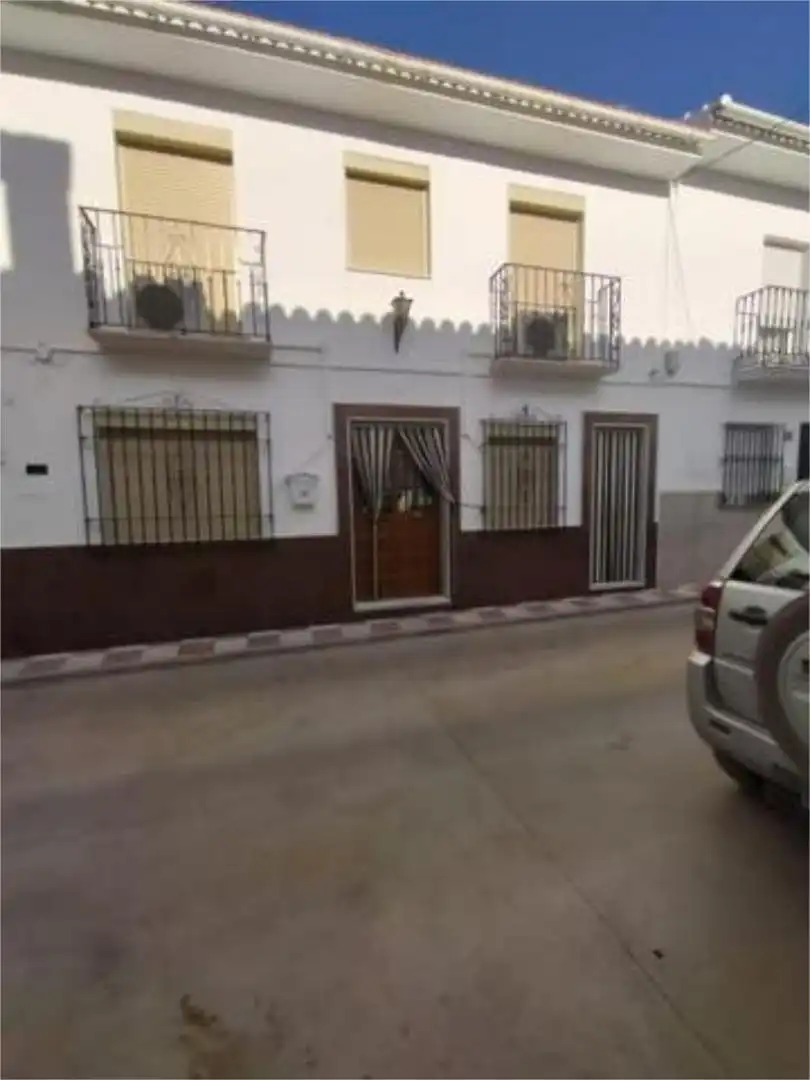 Chalet en Villanueva de tapia - Foto 4