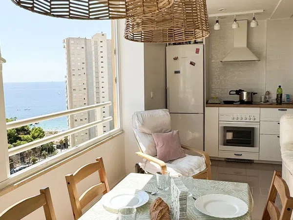 Piso en avenida República Argentina, 4