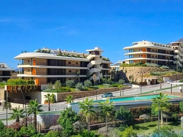 Piso en avenida del Higuerón, 1 - Foto 1