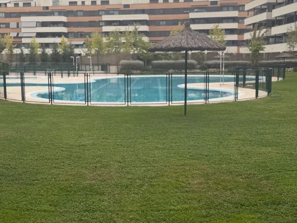 Piso en calle Gloria Fuertes, 4