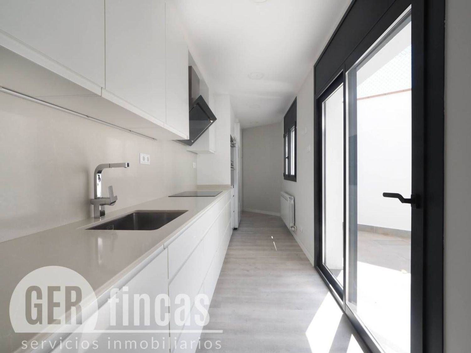 Piso en Calle de Josep Llimona, Poble Nou - Foto 13