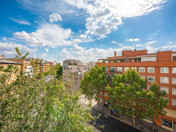 Piso en calle de Embajadores, 218