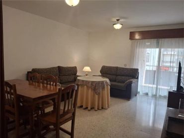 Piso en Cruz de los Caidos - Foto 1