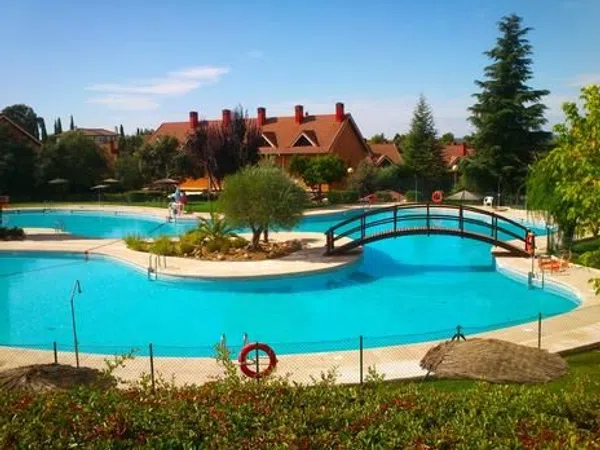 Chalet adosado en calle Huécar, 9 - Foto 1