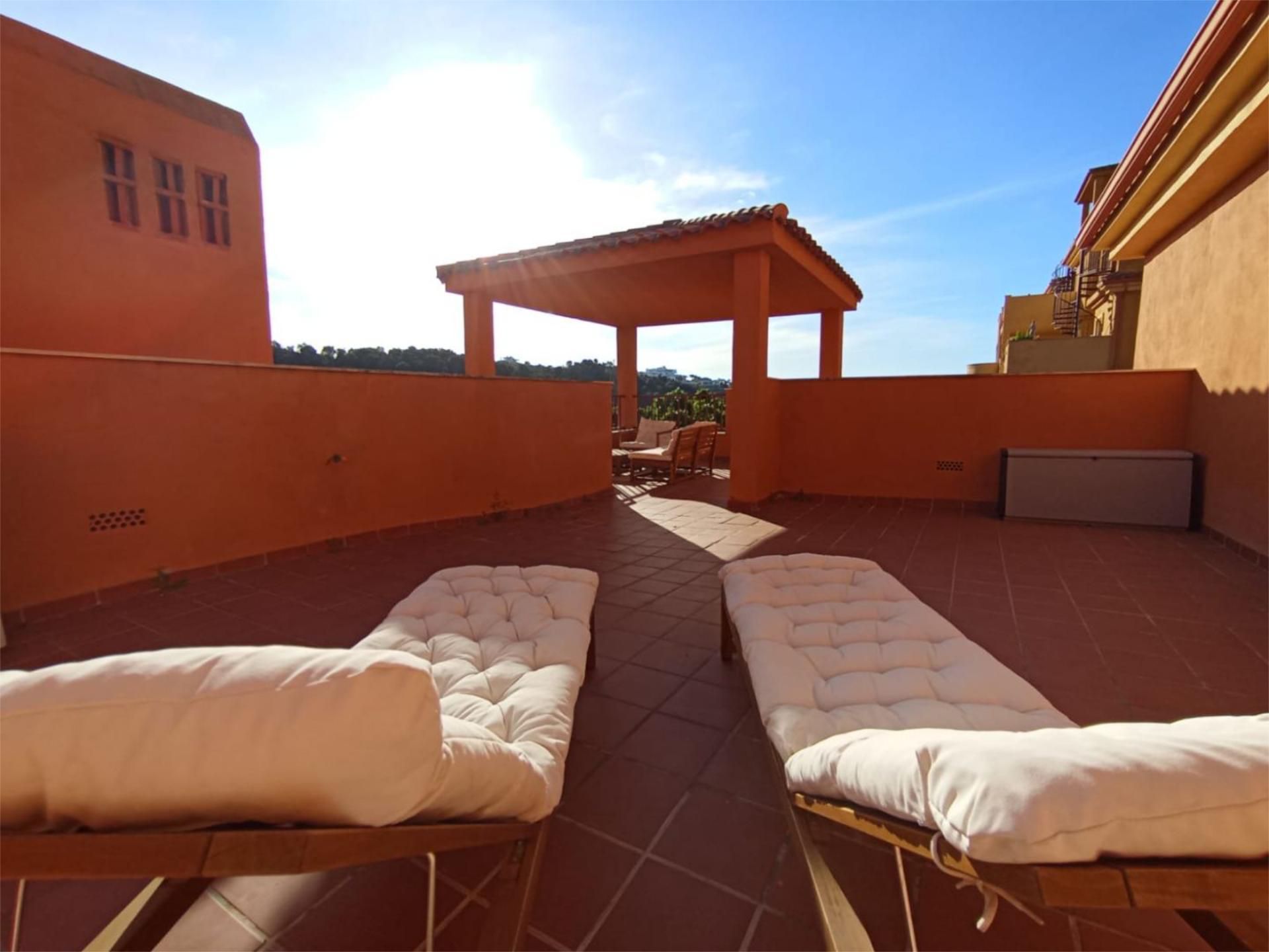 Piso en  Avenida Aljaima 15 - Foto 2