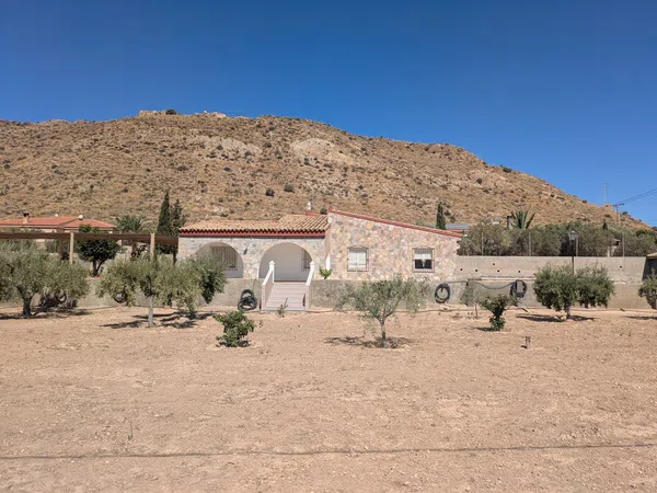 Casa o chalet independiente en Calle Venus, 11, Ciudad de Asís - Font-Calent - El Bacarot - Foto 3