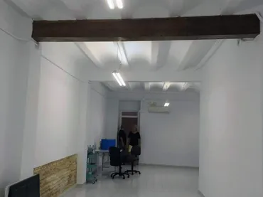 Local comercial en  Carrer del Doctor Peset Cervera 14 - Foto 3