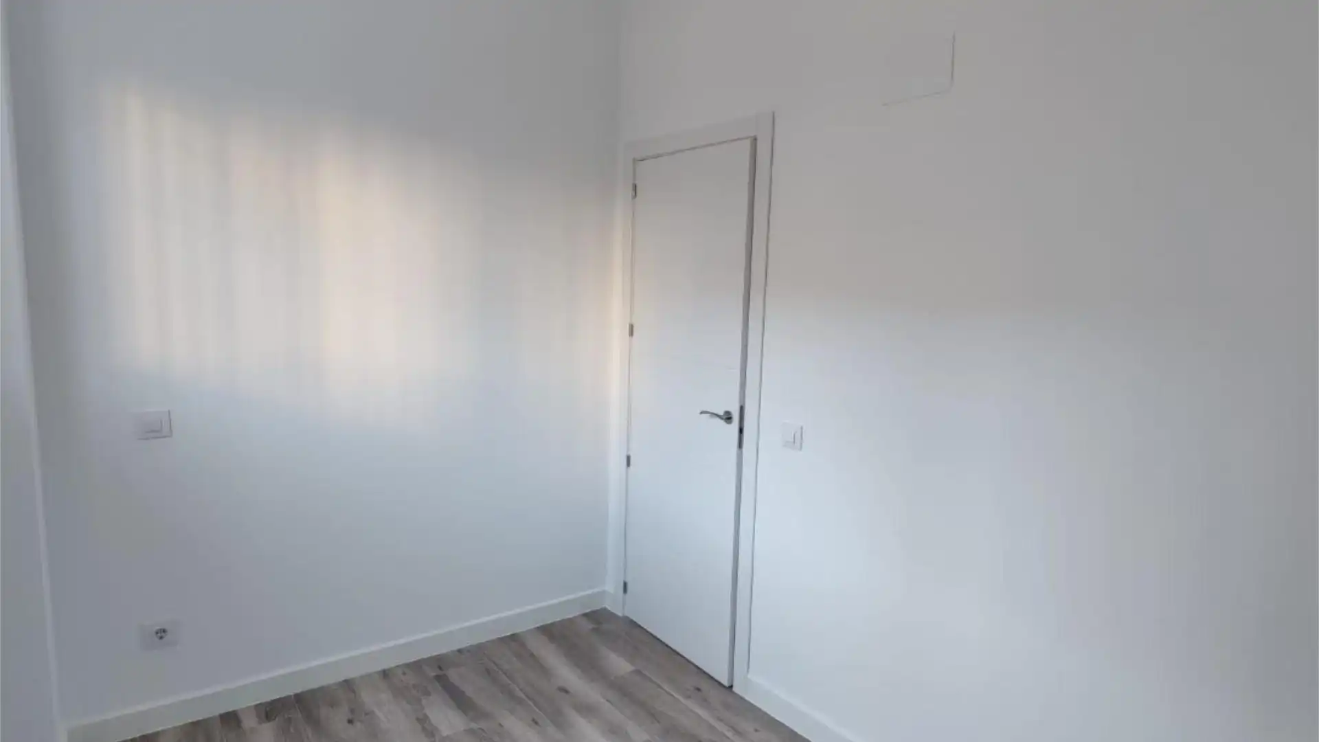 Piso en  Calle de La Alcarria 66 - Foto 2