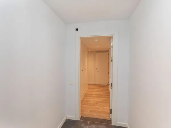 Piso en Calle de Joan Miró - Foto 2