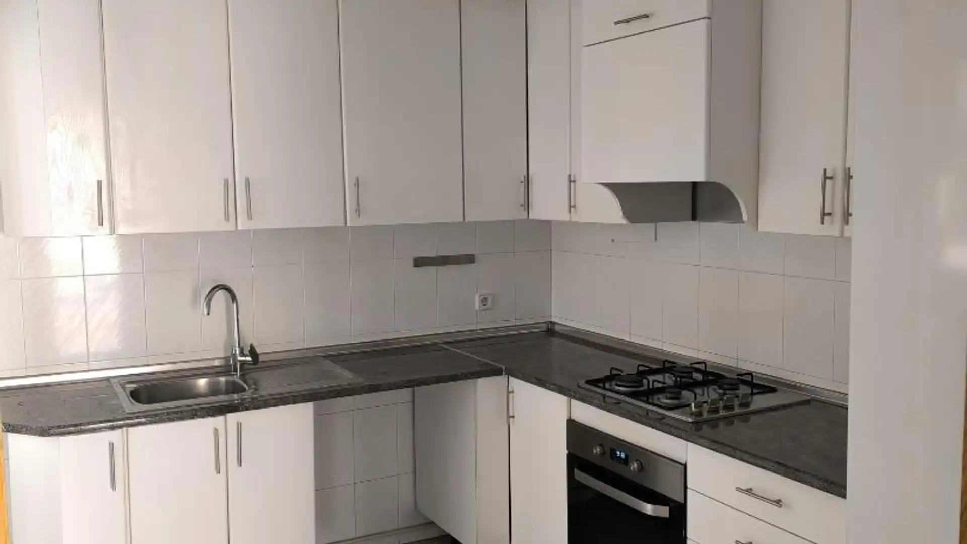 Piso en  Calle Historiador Juan Torres Fontes 13 - Foto 3