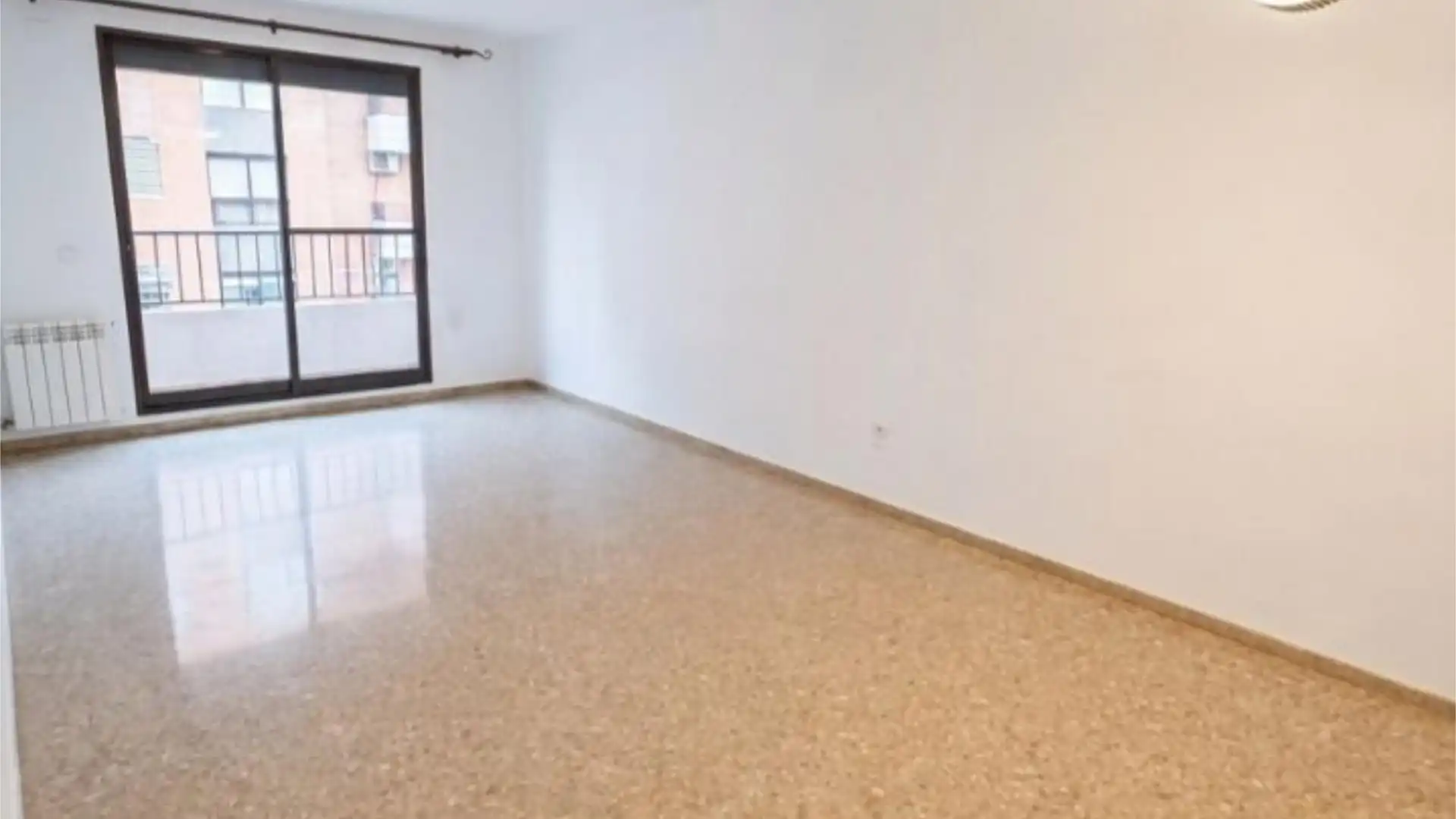 Piso en  Carrer de la Casa de la Misericòrdia 14 - Foto 12