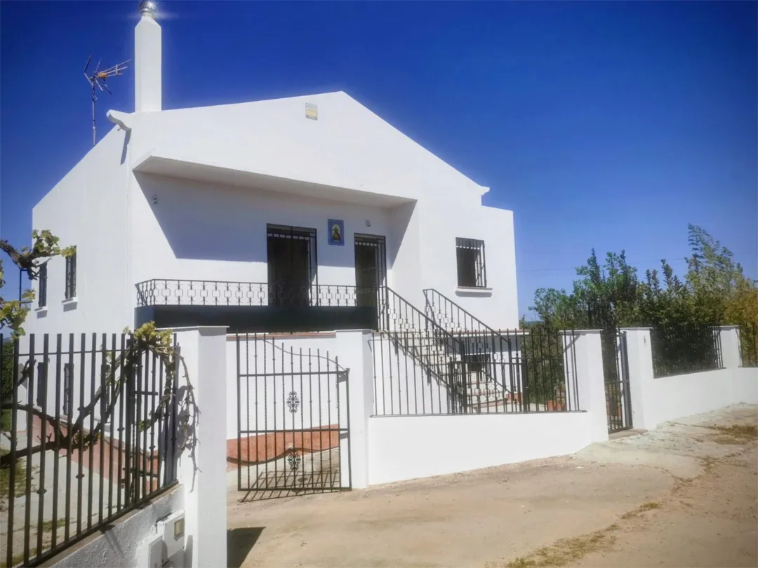 Chalet en  Carretera Valdezorras 61 - Foto 2