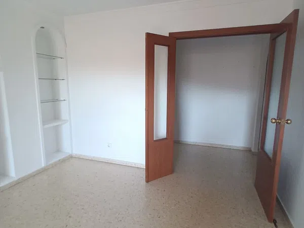 Piso en Calle Meridiana - Foto 4