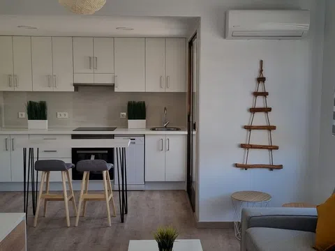 Piso en calle Infanta Cristina, 1