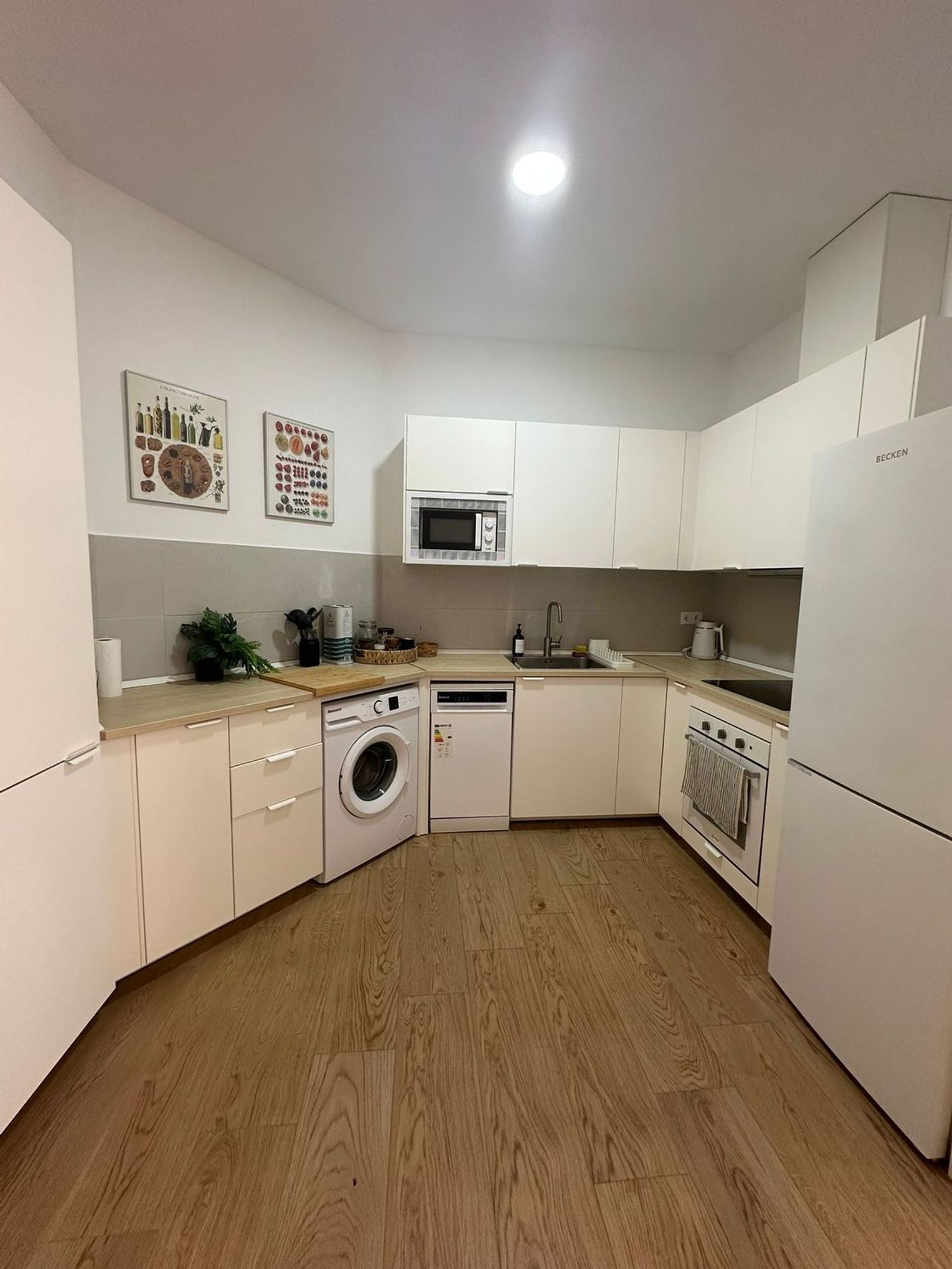 Estudio en plaza Virgen del Rocío, 7 - Foto 2