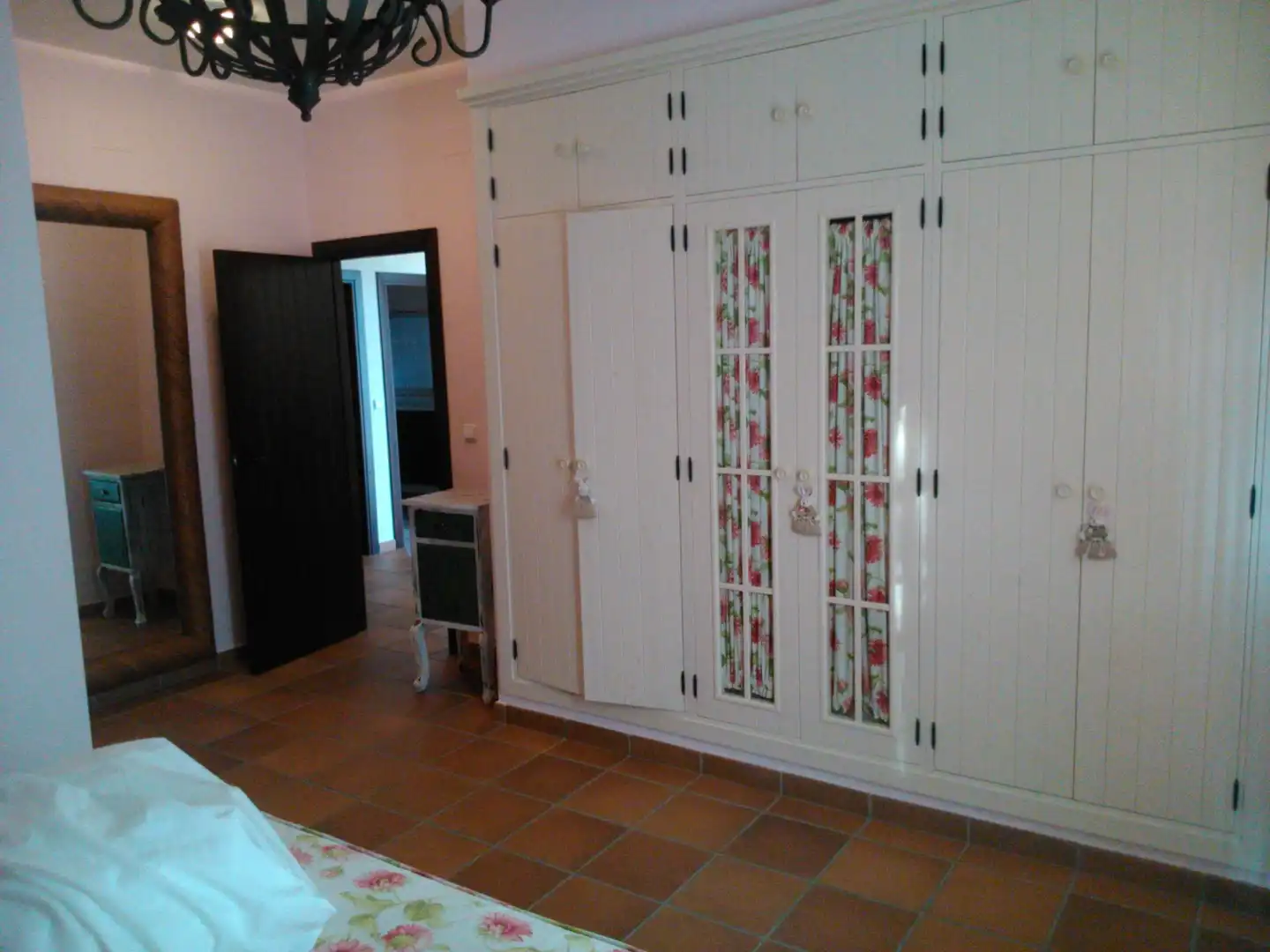 Chalet en  Avenida Cristóbal Colón 23 - Foto 2