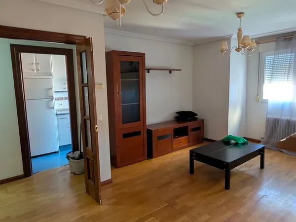 Piso en Agustín Rodríguez Sahagún, 17, Universidad - Foto 1