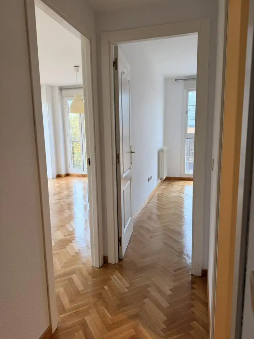 Piso en  Calle Bahía de Almería 15 - Foto 11