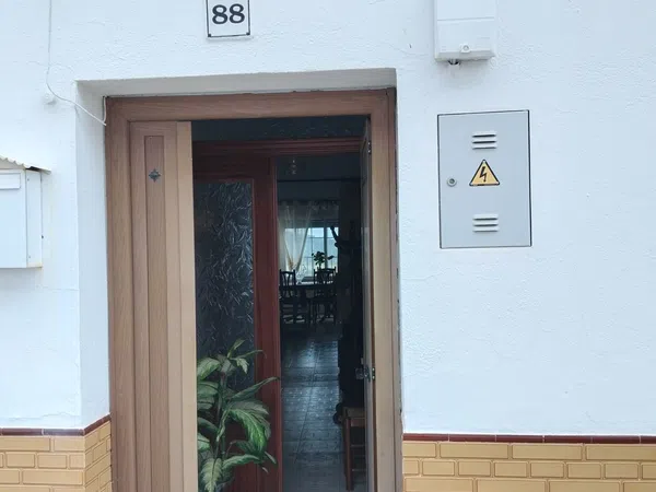 Casa de pueblo en Calle Castillo, 88 - Foto 1