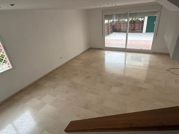 Chalet adosado en avenida Conrado Albaladejo, 39 - Foto 1