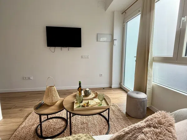 Estudio en calle del Marquès de Bellet, 5 - Foto 2