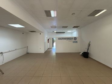 Local comercial en  Carrer d'Andrés Mancebo 38 - Foto 5