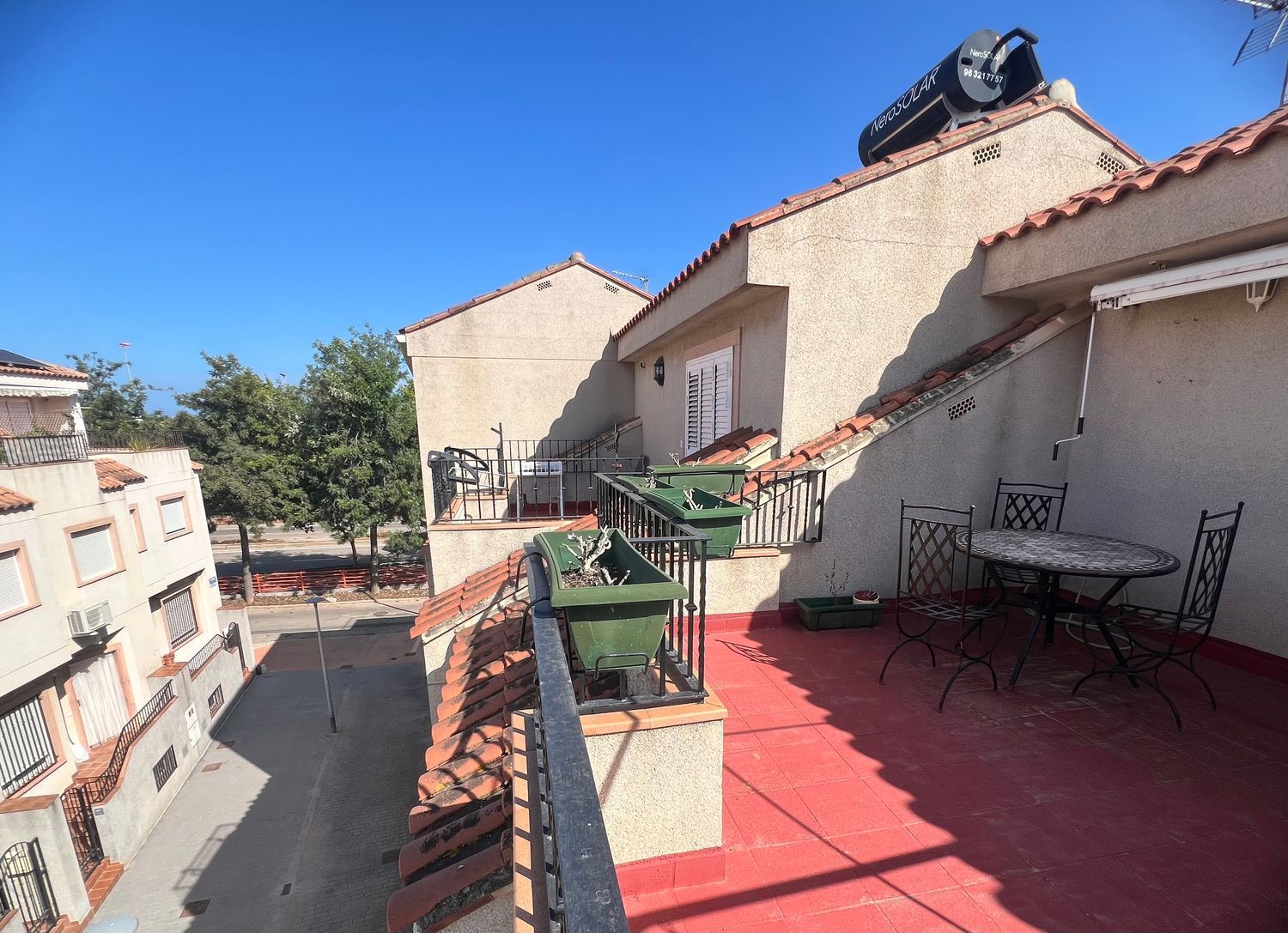 Chalet adosado en Calle Regne de Valencia, 8 - Foto 7