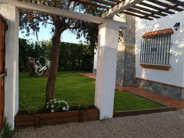 Casa adosada en barrio nuevo - Foto 1