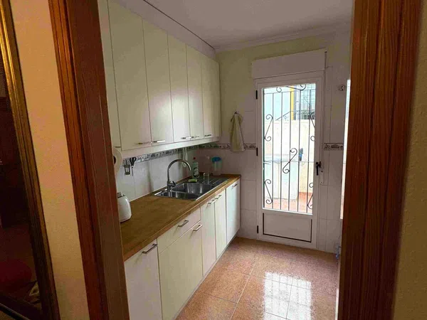 Chalet pareado en Calle Lagunas de Ruidera, 412, Zona Lago - Los Almendros - Foto 5